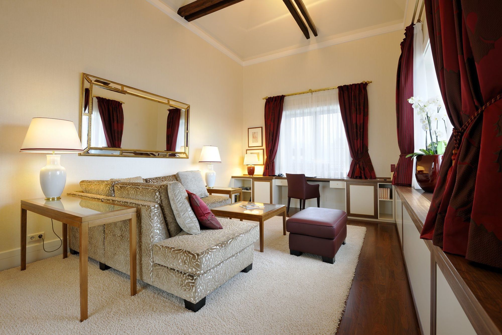 Kastens Hotel Luisenhof Hannover Phòng bức ảnh A living room